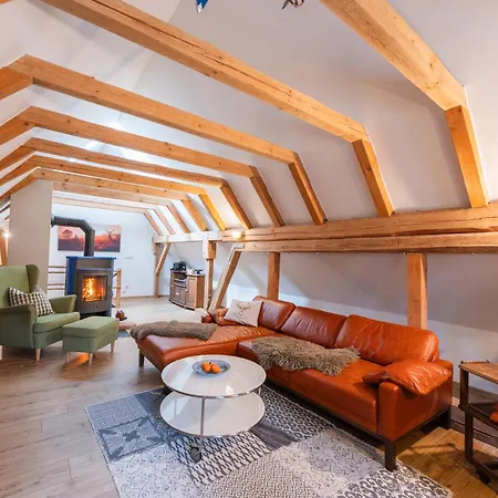 Grosse Nr 2 Mit Kamin Und 3 Schlafzimmern Im Johannishof