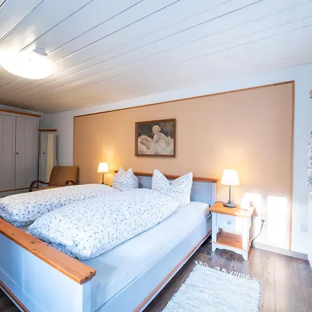 Grosse Nr 2 Mit Kamin Und 3 Schlafzimmern Im Johannishof Lägenhet